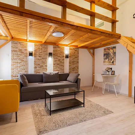 Cosy Flat With Balcony * Будапешт