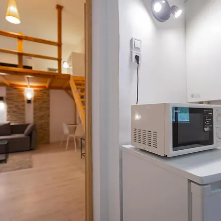 Апартаменты Cosy Flat With Balcony Будапешт