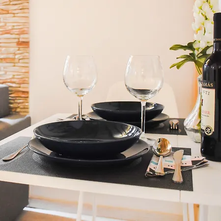 Апартаменты Cosy Flat With Balcony *