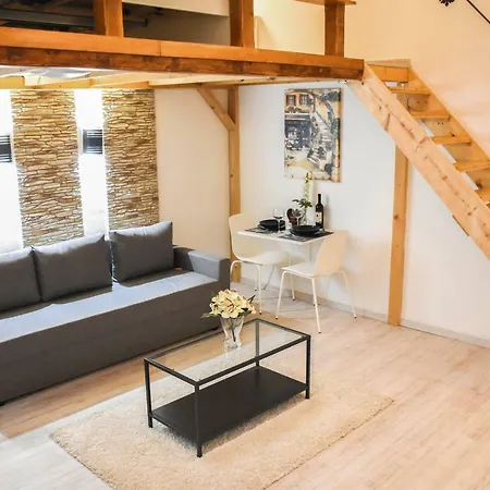 Lejlighed Cosy Flat With Balcony Budapest